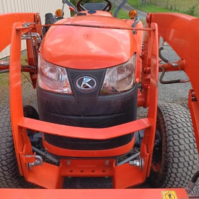 Image of Kubota L2501HST equipment image 3