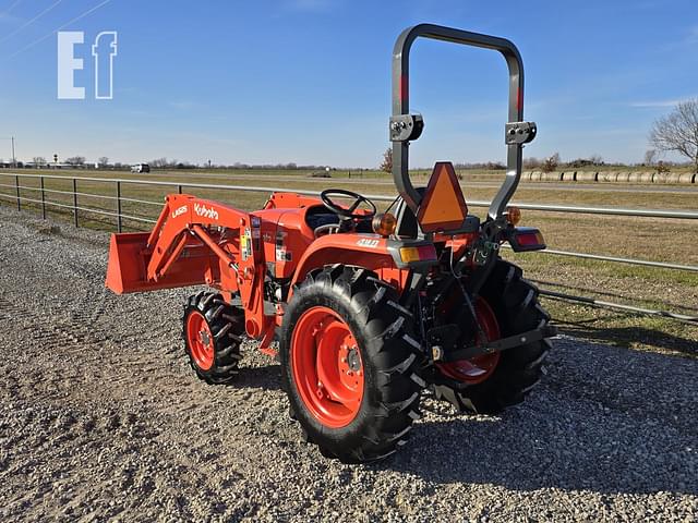 Image of Kubota L3301 equipment image 3