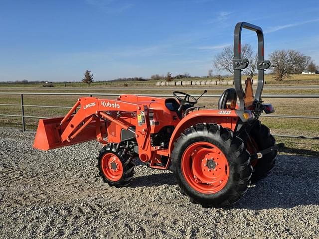 Image of Kubota L3301 equipment image 2