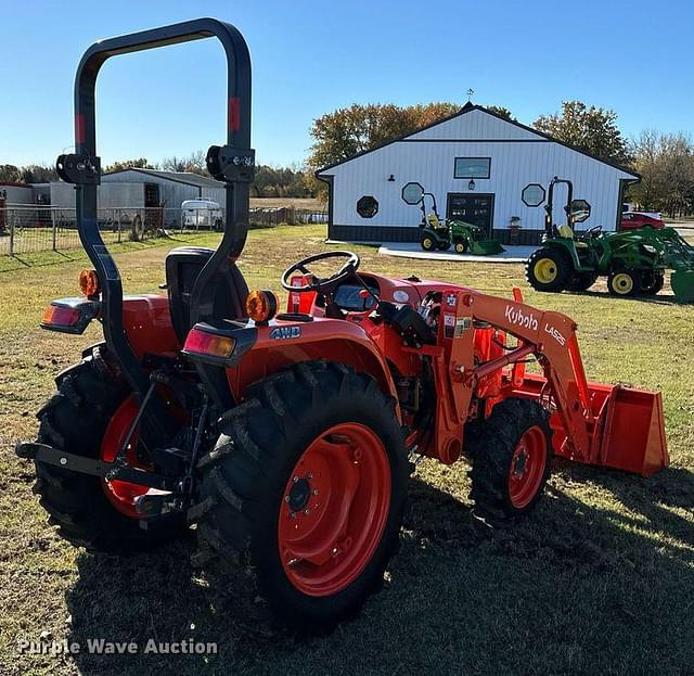 Image of Kubota L3301D equipment image 4