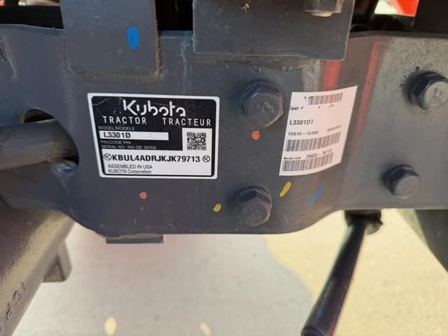 Image of Kubota L3301DT equipment image 4