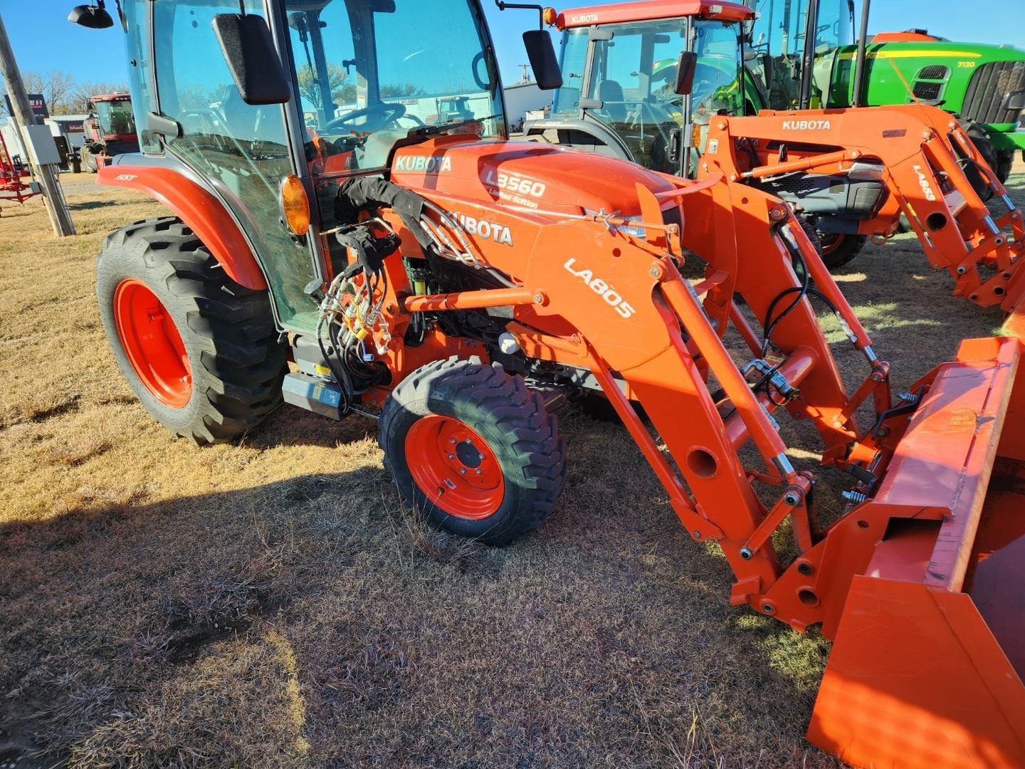 2020 Kubota L3560 Equipment Image0