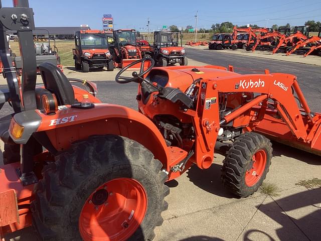 Image of Kubota L3901D equipment image 1