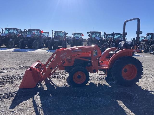 Image of Kubota L3901 equipment image 4