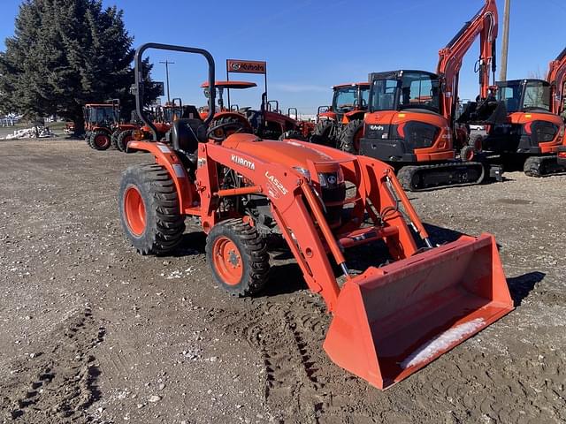 Image of Kubota L3901 equipment image 1