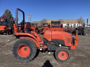 Main image Kubota L3901D
