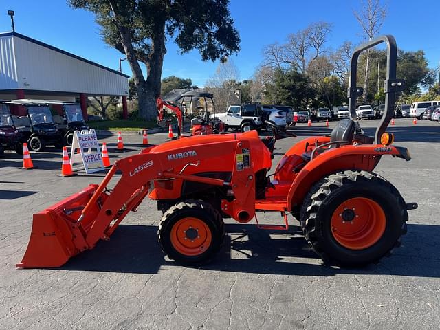 Image of Kubota L3901 equipment image 2