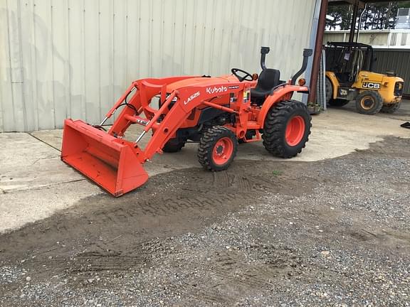 Image of Kubota L3901 equipment image 1