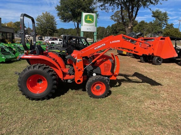 Main image Kubota L3901