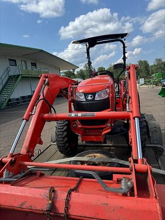 Image of Kubota L3901 equipment image 2