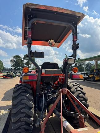 Image of Kubota L3901 equipment image 4