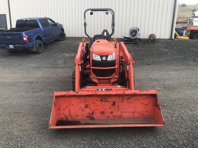 Image of Kubota L3901 equipment image 2