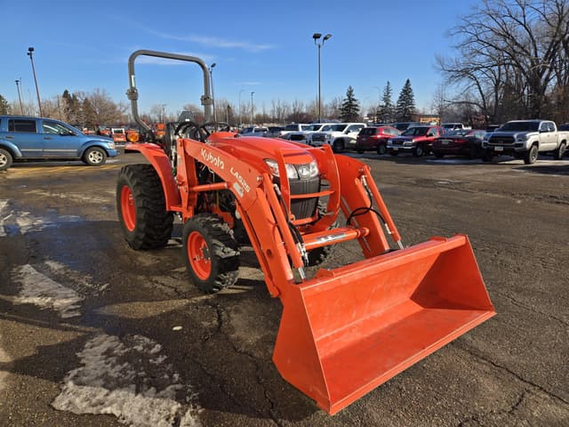 Image of Kubota L3901HST equipment image 3