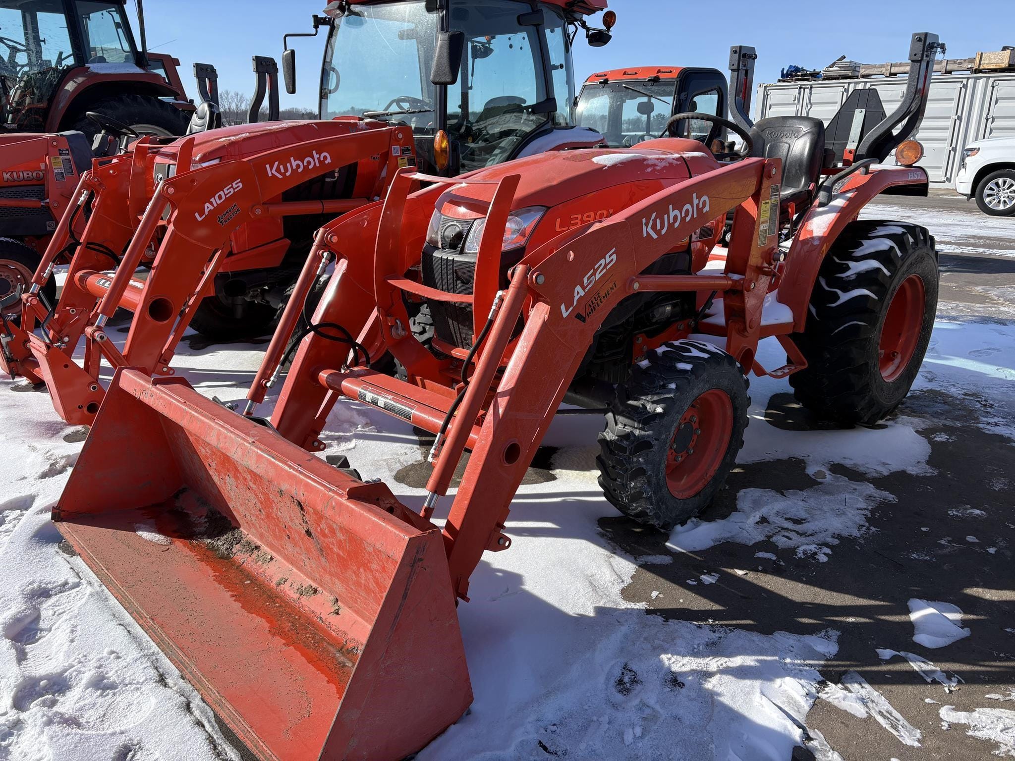 2020 Kubota L3901HST Equipment Image0
