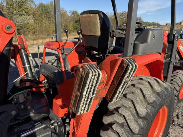 Image of Kubota L47 equipment image 4