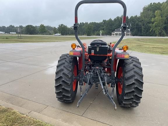 Image of Kubota L4701 equipment image 4