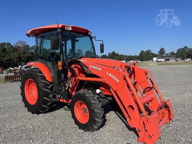Image of Kubota L5460HSTC equipment image 3