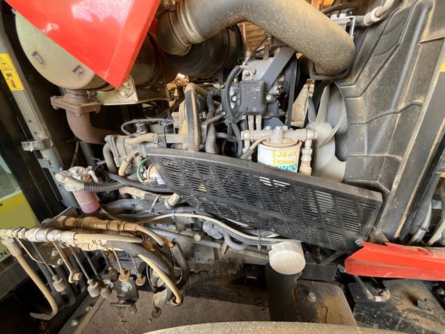 Image of Kubota L6060HST equipment image 2