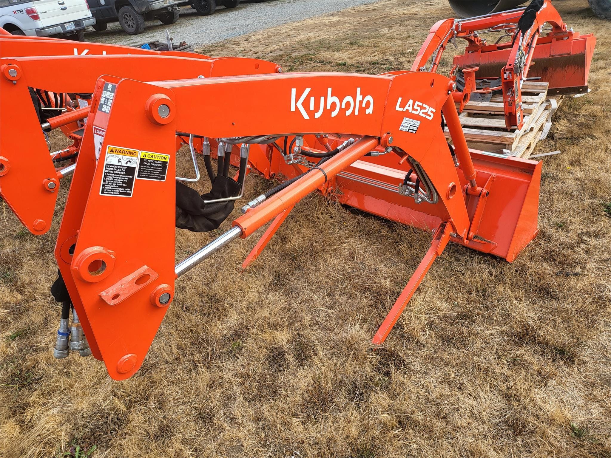Main image Kubota LA525
