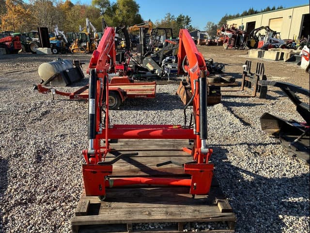 Image of Kubota LA805 equipment image 1