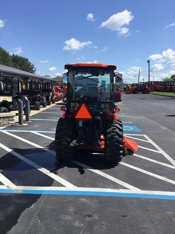 Image of Kubota LX3310 equipment image 3