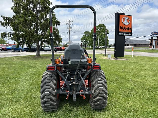 Image of Kubota LX2610HSD equipment image 4