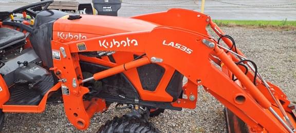 Image of Kubota LX2610HSD equipment image 2