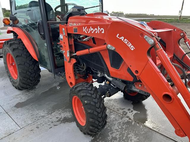 Image of Kubota LX3310 equipment image 4