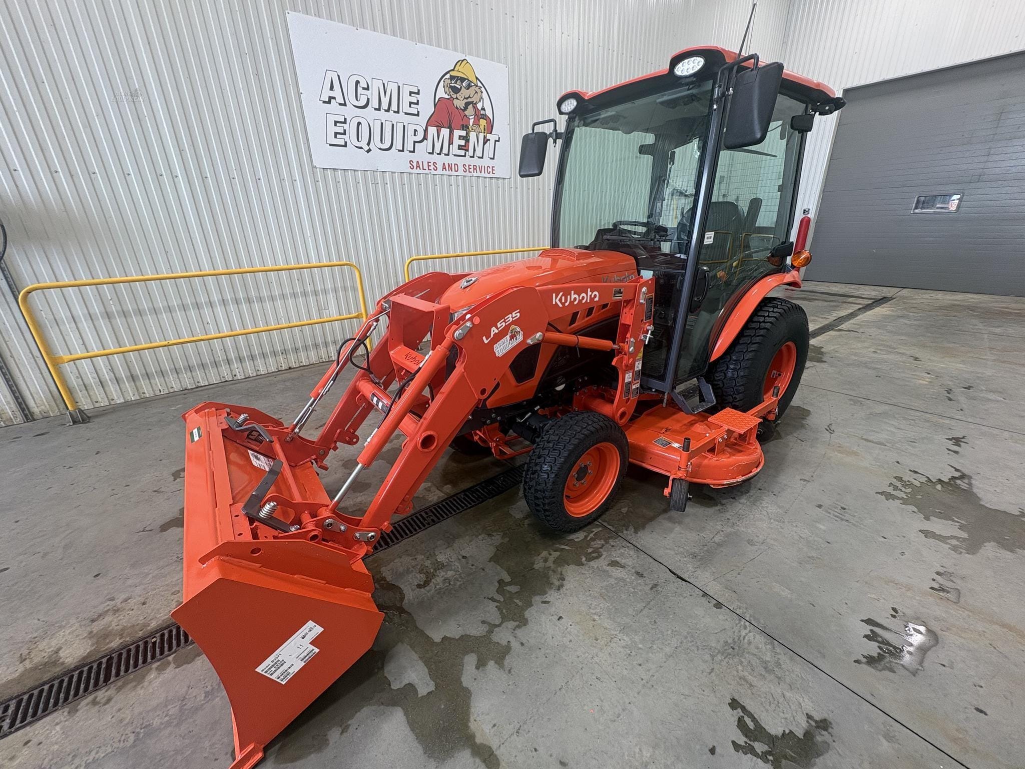 2020 Kubota LX3310 Equipment Image0