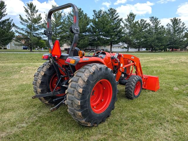 Image of Kubota L4701 equipment image 2
