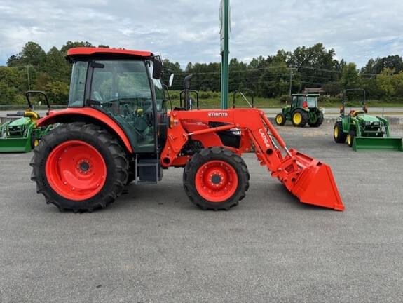 Image of Kubota M4D-071 equipment image 2