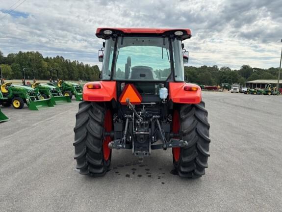 Image of Kubota M4D-071 equipment image 3