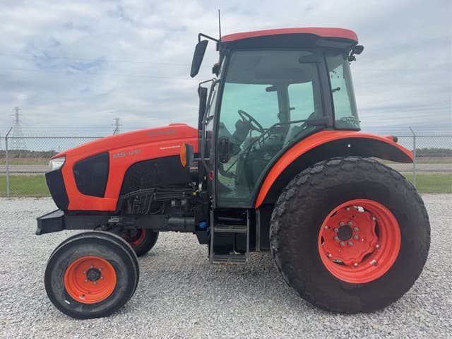 Image of Kubota M5-091 equipment image 3