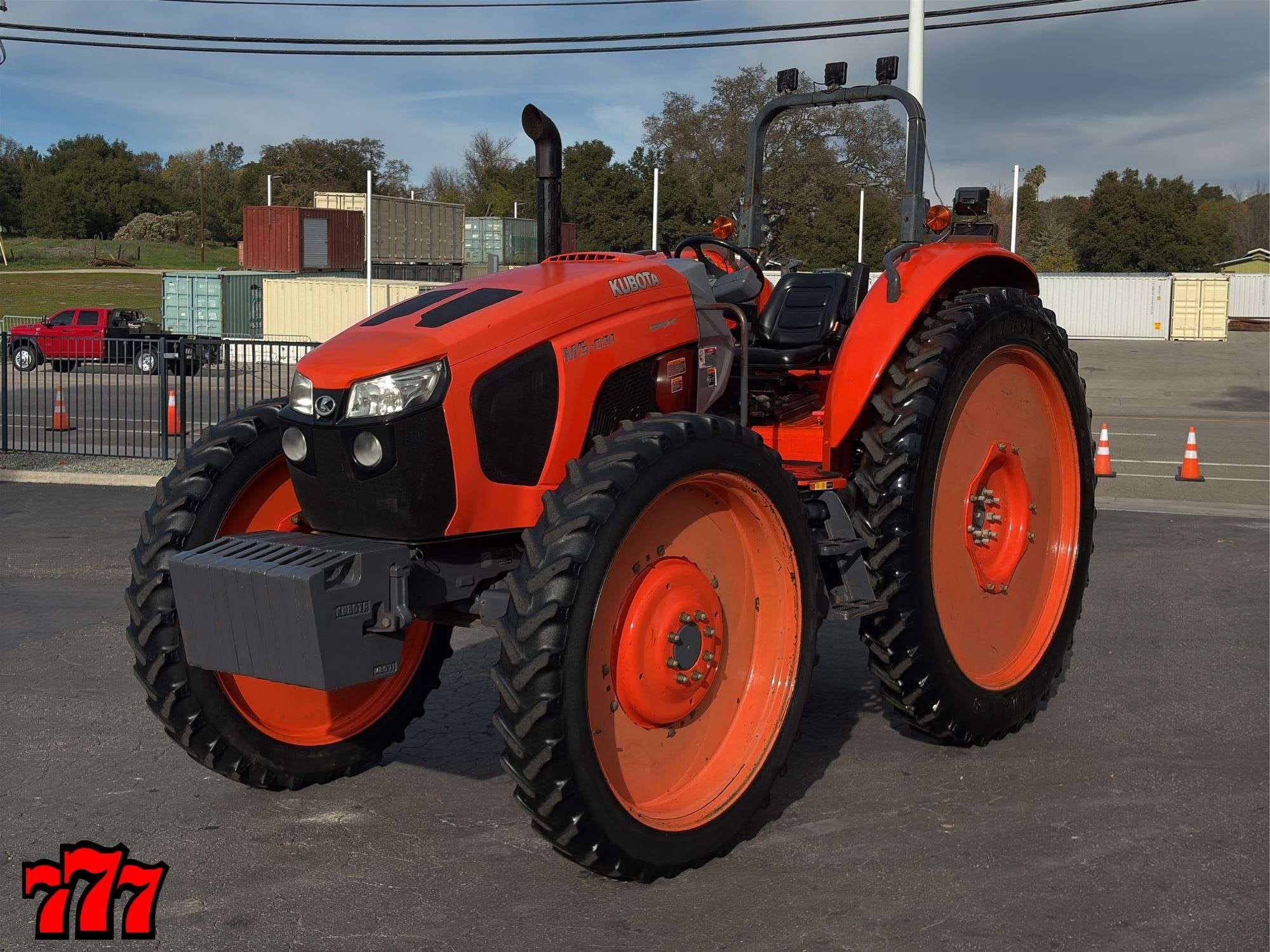 2020 Kubota M5-091 Equipment Image0