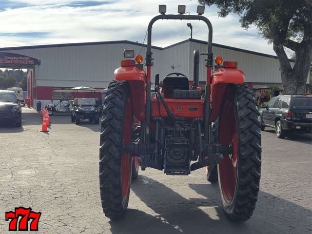 Image of Kubota M5-091 equipment image 4