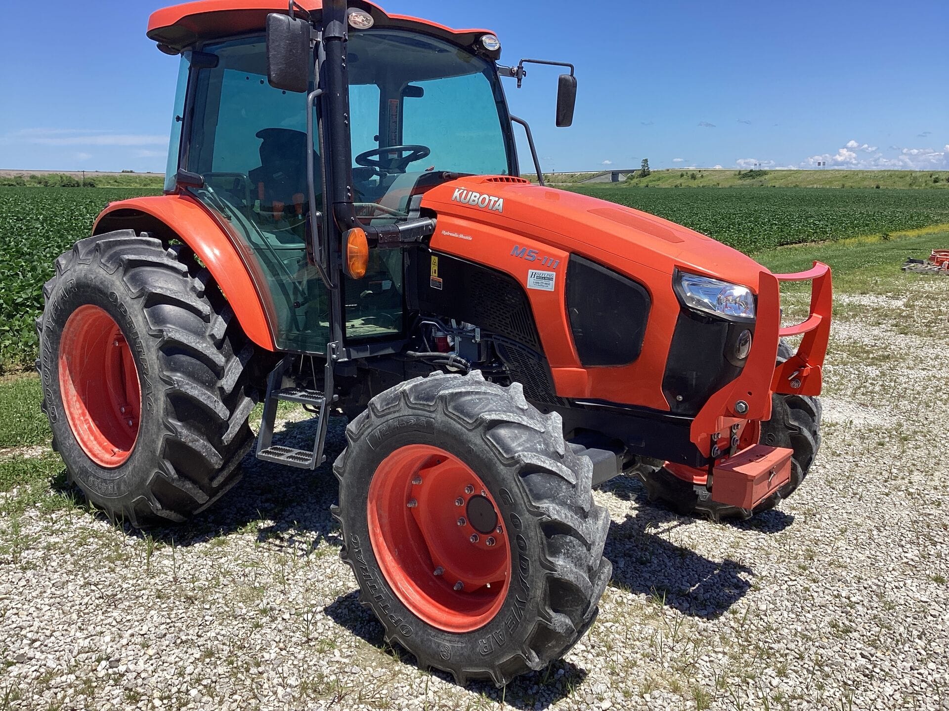 2020 Kubota M5-111 Equipment Image0