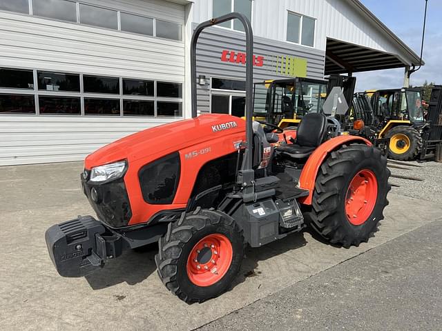 Image of Kubota M5N-091 equipment image 1