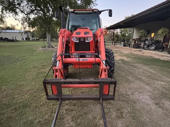 Image of Kubota M6-111 equipment image 3