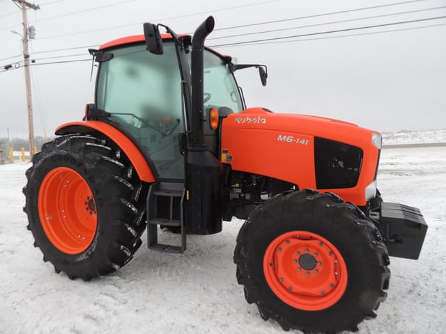 Image of Kubota M6-141 equipment image 2