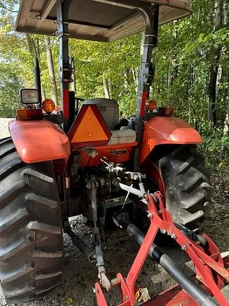 Image of Kubota M6060 equipment image 3