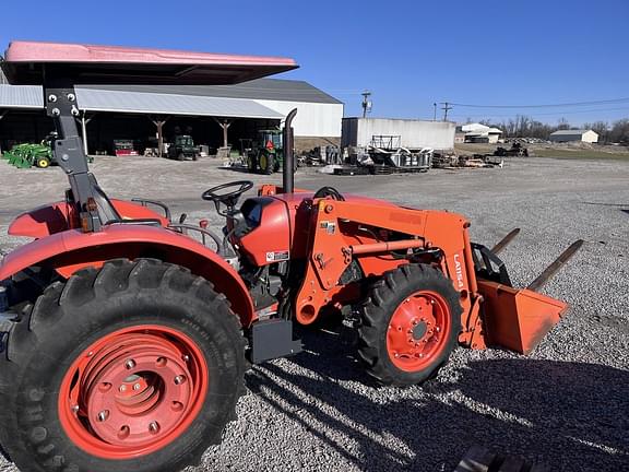 Image of Kubota M6060 equipment image 1