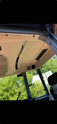 Image of Kubota M6S-111 equipment image 2