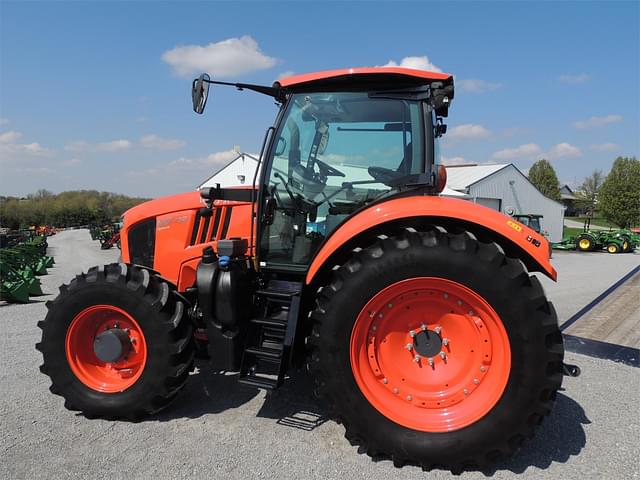 Image of Kubota M7.132 Deluxe equipment image 1