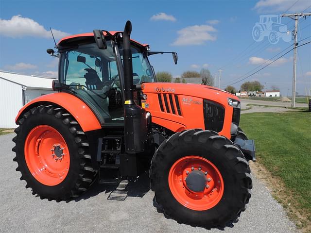 Image of Kubota M7.132 Deluxe equipment image 2