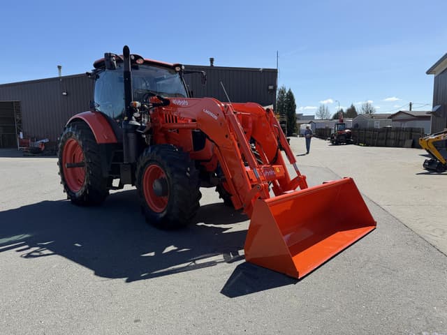 Image of Kubota M7.132 Deluxe equipment image 3