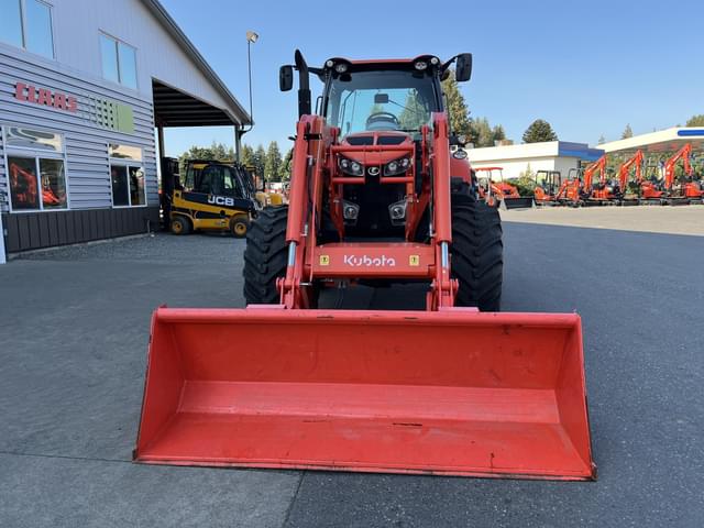 Image of Kubota M7.132 Deluxe equipment image 2