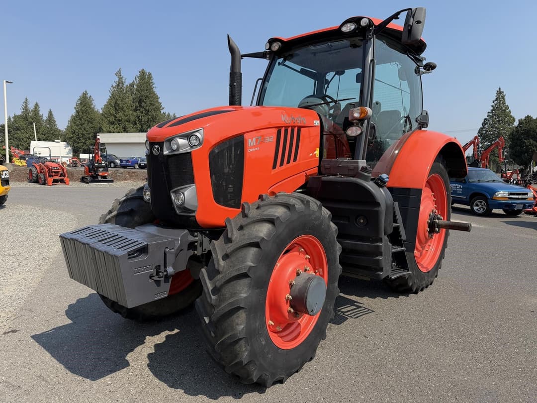 Image of Kubota M7.132 Deluxe Primary image