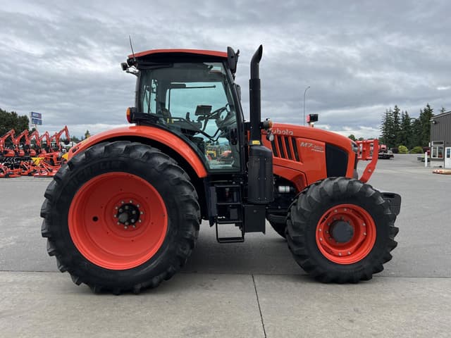 Image of Kubota M7.152 Premium equipment image 4