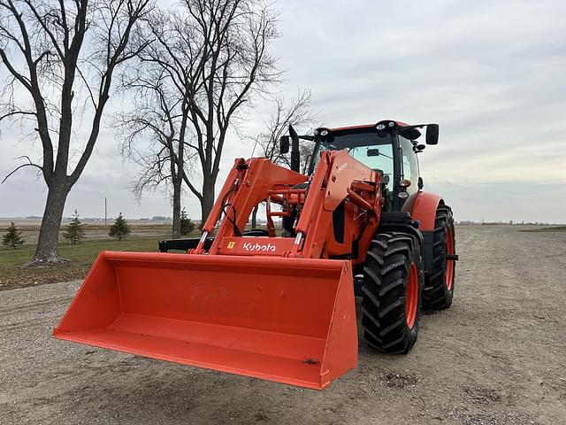 Image of Kubota M7.172 Deluxe equipment image 2