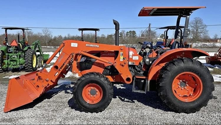 2020 Kubota M7060 Equipment Image0
